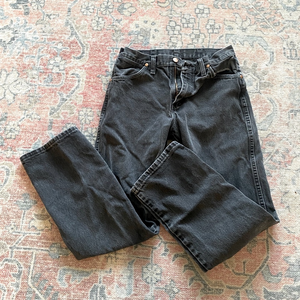 Faded black wrangler jeans <3